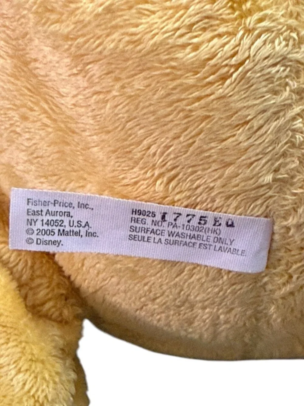 2005 Disney Winnie the Pooh 80 Years Friendship Plush 24